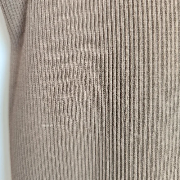 PACT Organic Ribbed Tee & LULULEMON Crew Love Tshirt Sustainable Top Lot Medium - Picture 9 of 15